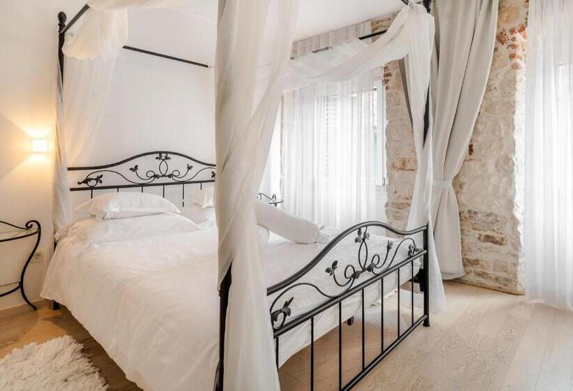 豪华房间, Palace Tartaglia