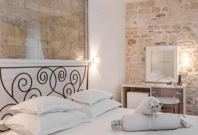 标准间, Palace Tartaglia