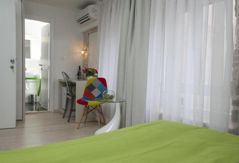 标准间, Palace Tartaglia