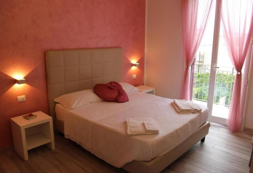 Номер Стандарт с Балконом, B&b Selene