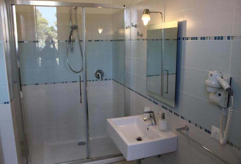Camera Tripla Classica con Balcone, B&b Selene