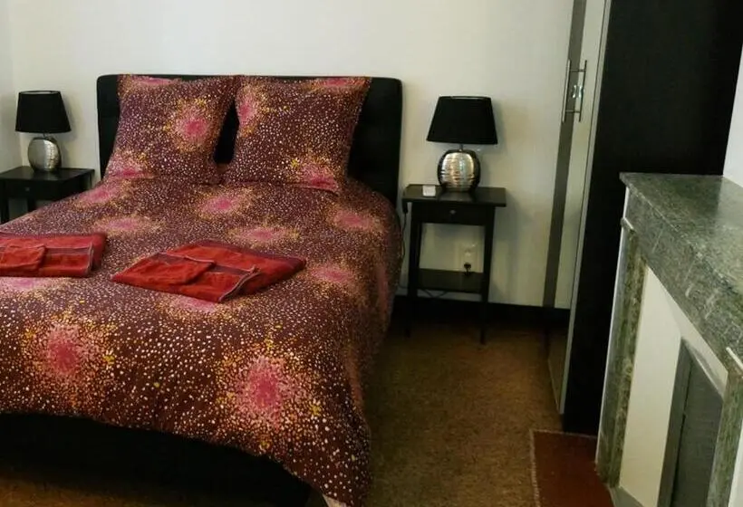 اتاق استاندارد با سرویس بهداشتی مشترک, Le Clos Chez Michel