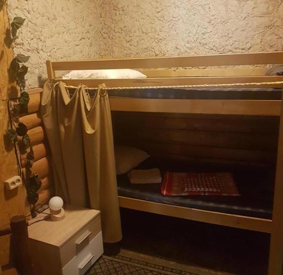 Geteiltes Mehrbettzimmer, Hostel P33