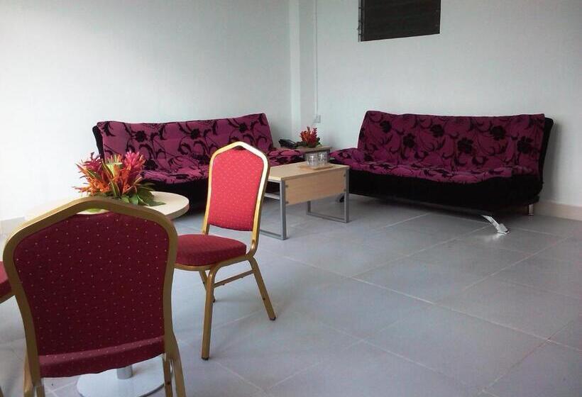 اتاق خانوادگی, Airlines Business