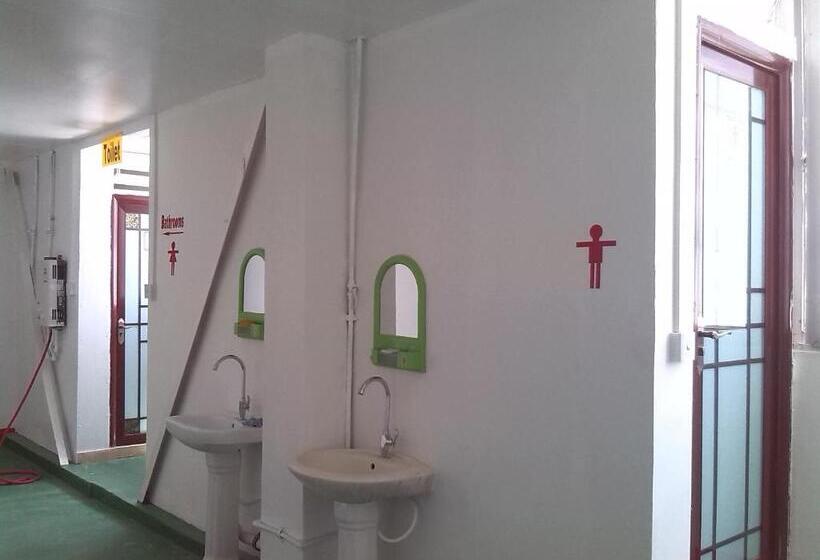 اتاق استاندارد یک نفره, Airlines Business