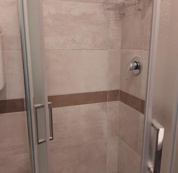 バルコニー付きシングルスタンダードルーム, Caravelle