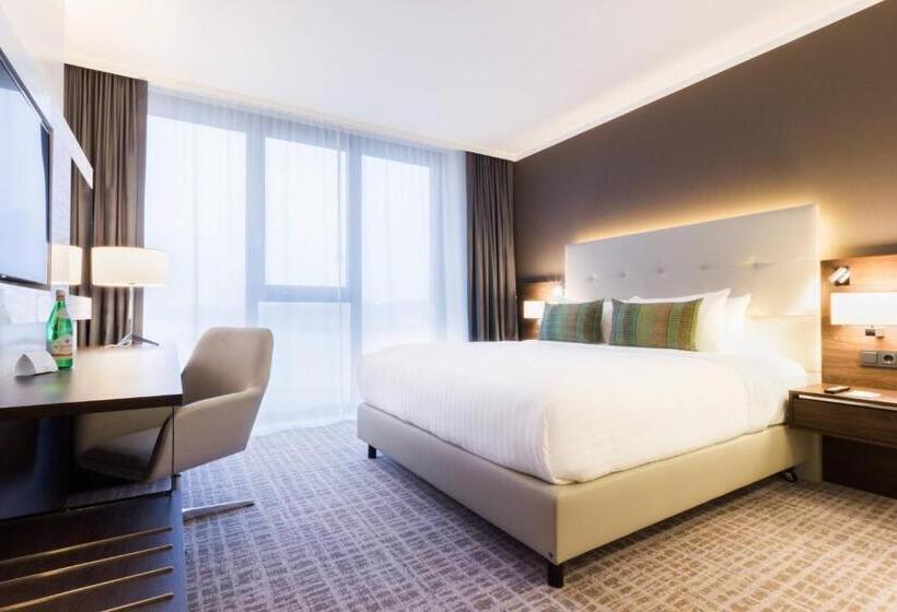 Стандартный Номер Кровать Кинг, Courtyard By Marriott Wolfsburg