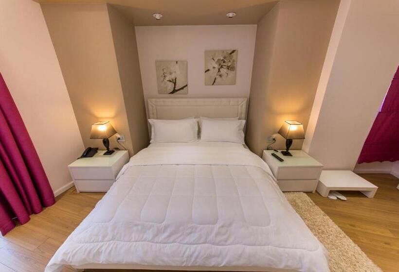 غرفة قياسية إطلالة جانبية علي البحر, Demi