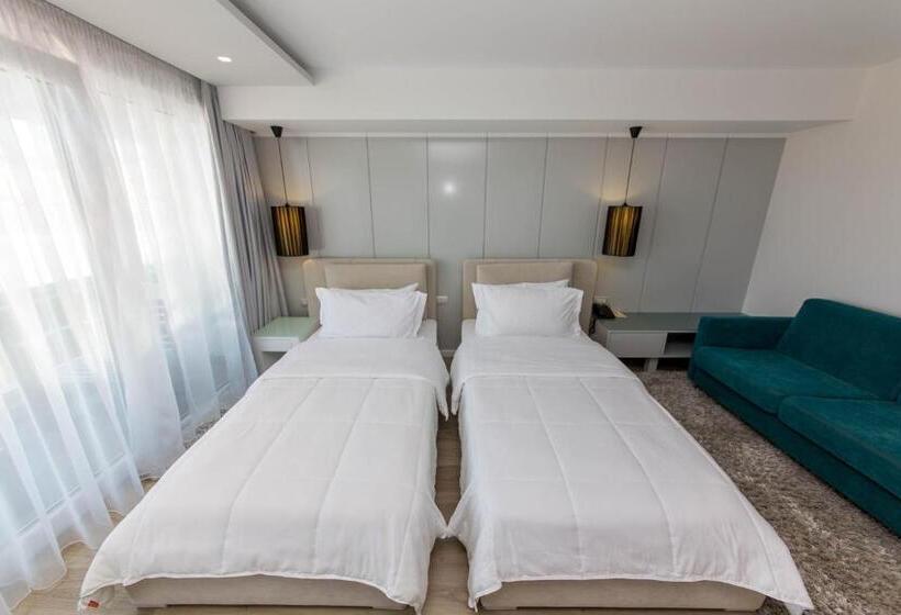 غرفة قياسية إطلالة جانبية علي البحر, Demi