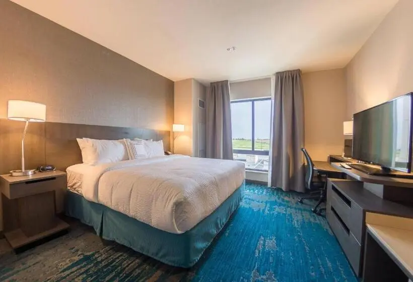 キングサイズベッドのスタンダードルーム, Fairfield Inn & Suites By Marriott Des Moines Altoona