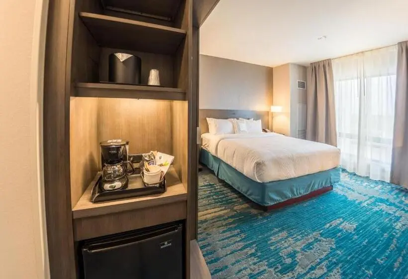キングサイズベッドのスタンダードルーム, Fairfield Inn & Suites By Marriott Des Moines Altoona