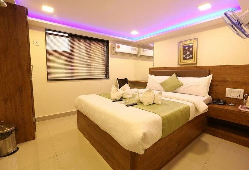 غرفة قياسية, Happyland