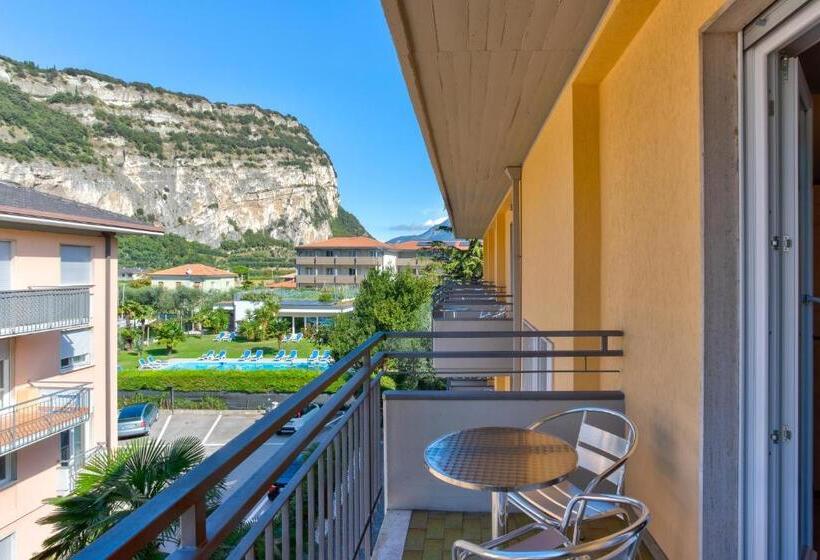 חדר סטנדרט עם מרפסת, Roma