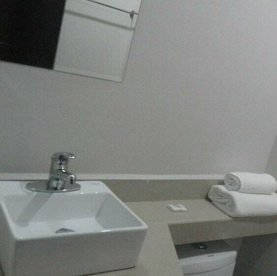 Quarto Estandar, Tampico Express