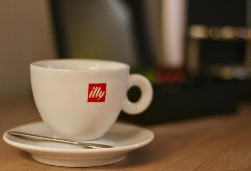 豪华套房, The Suffolk