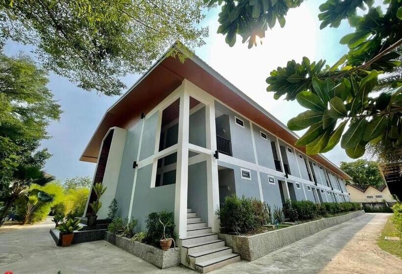 Superior Rum, U Rip Resort Phi Phi