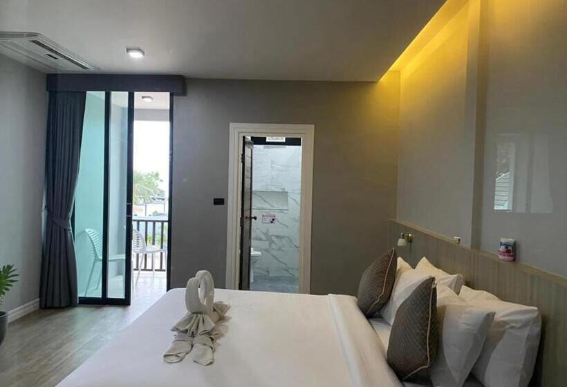 Superior Rum, U Rip Resort Phi Phi