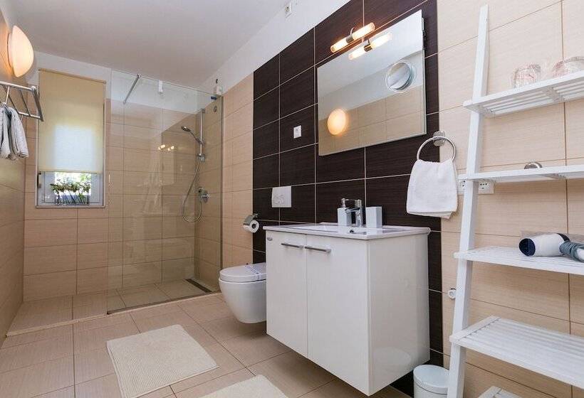 Апартаменты Deluxe 1 Спальня, Luxury Apartments Klara