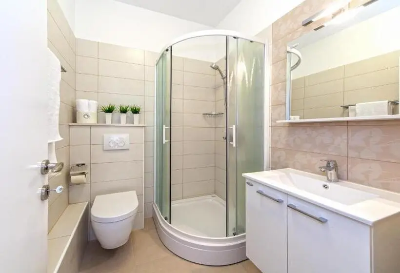 Apartamento 1 Dormitorio Vista Jardín, Luxury Apartments Klara