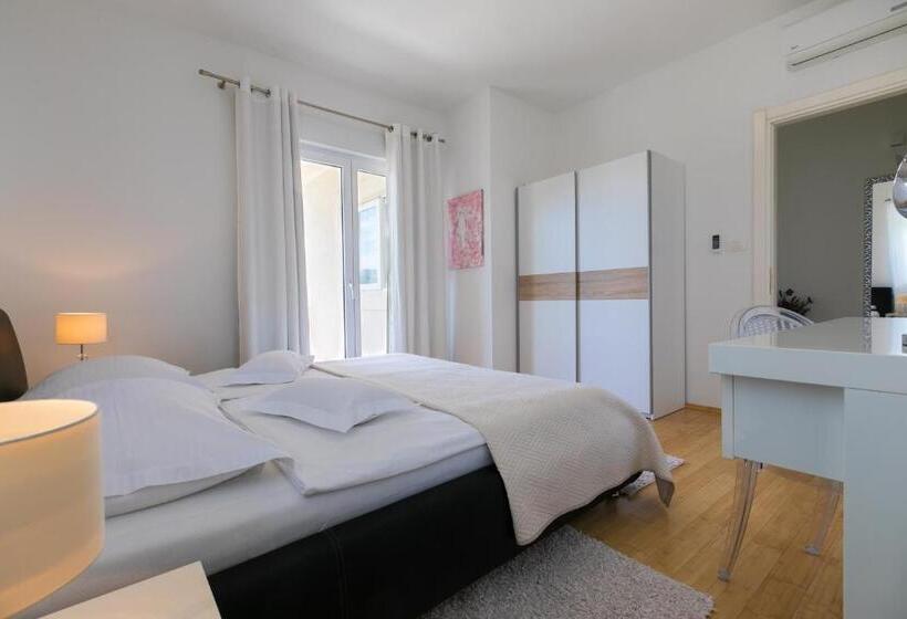 Апартаменты Deluxe 1 Спальня, Luxury Apartments Klara