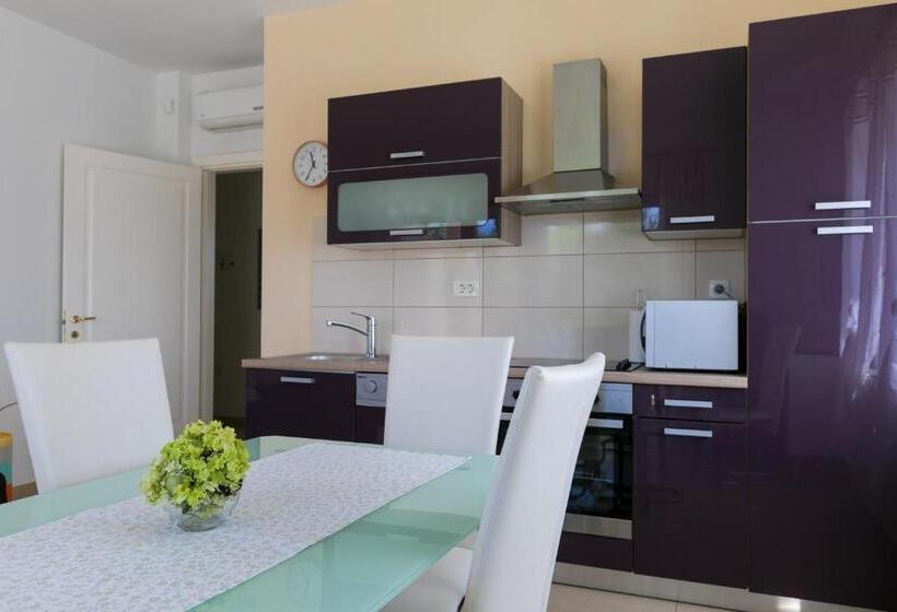 Апартаменты Deluxe 1 Спальня, Luxury Apartments Klara