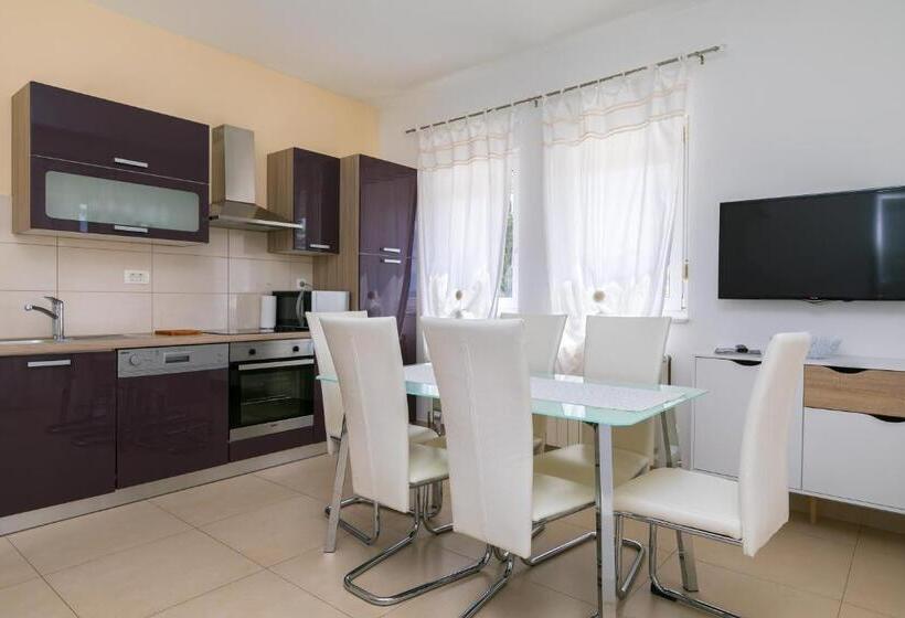 Апартаменты Deluxe 1 Спальня, Luxury Apartments Klara