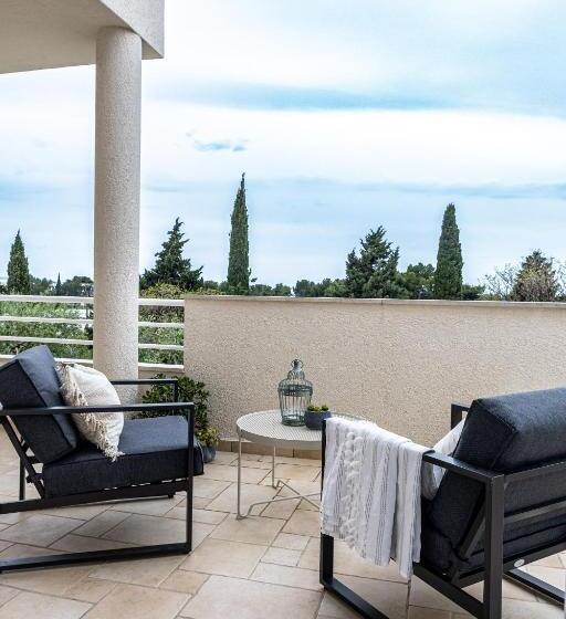 Номер Deluxe Вид на Море с Балконом, Luxury Apartments Klara