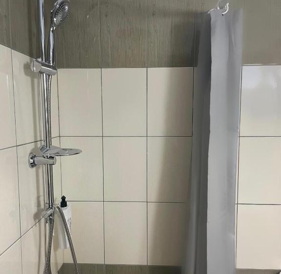 חדר סטנדרט, Rondo's