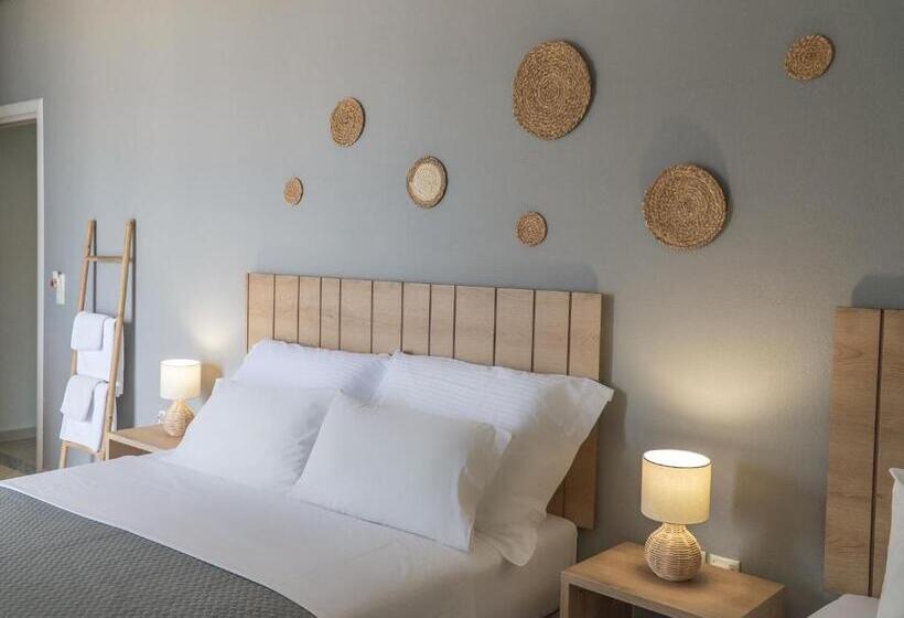 Triple Room Sea View, Rondo's