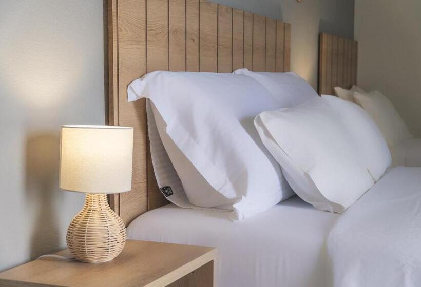 Triple Room Sea View, Rondo's