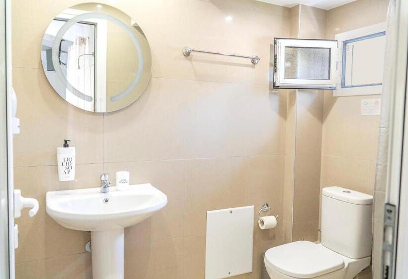 חדר סטנדרט לשלושה, Rondo's