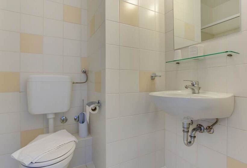 Suíte Comfort, Rooms Dr. Franjo Tuđman Hostel