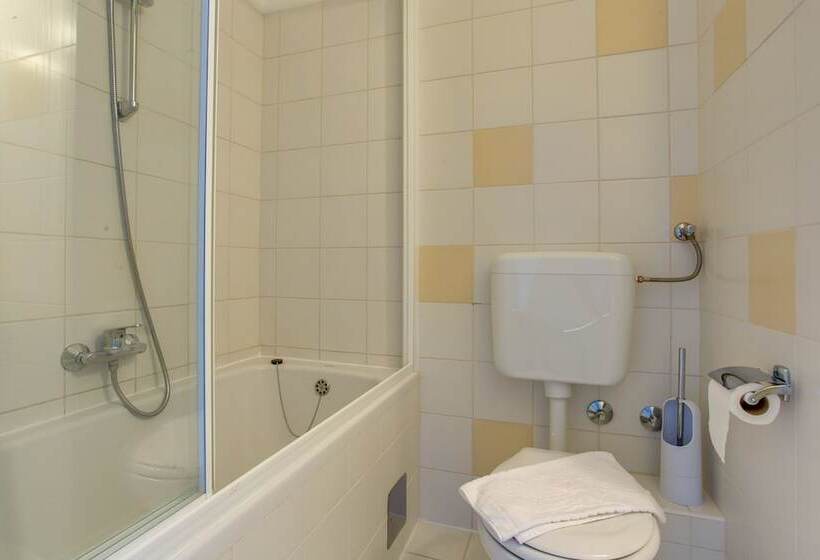 Suíte Comfort, Rooms Dr. Franjo Tuđman Hostel