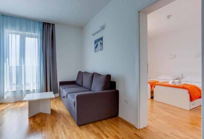 Suíte Comfort, Rooms Dr. Franjo Tuđman Hostel