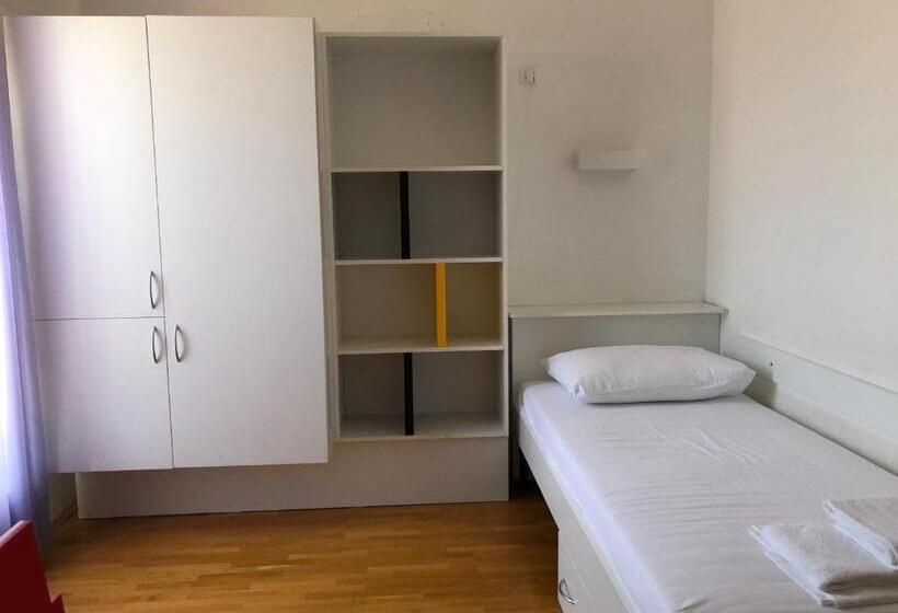 Quarto Estandar Individual para Deficientes Físicos, Rooms Dr. Franjo Tuđman Hostel