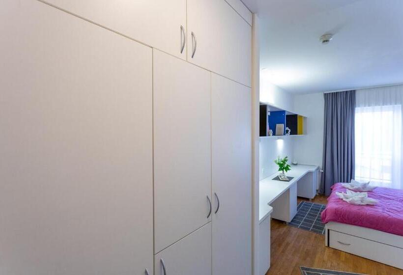 Quarto Deluxe, Rooms Dr. Franjo Tuđman Hostel