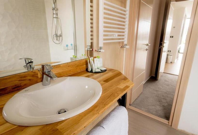1 Bedroom Penthouse Apartment, Brater Luxury
