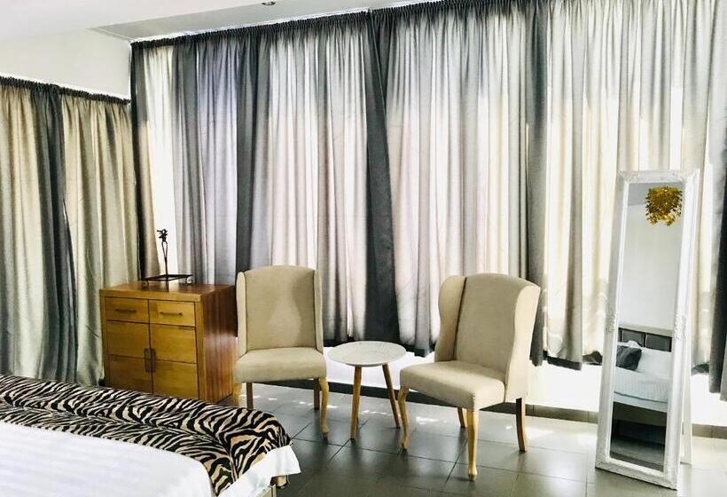 1 Bedroom Penthouse Apartment, Brater Luxury