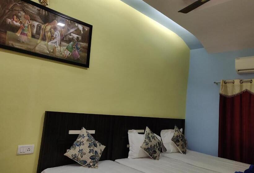 اتاق لوکس سه تخته, Golden River