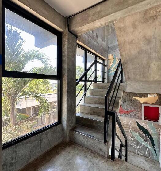 Standardrum Delat Badrum, Dayon Hostel