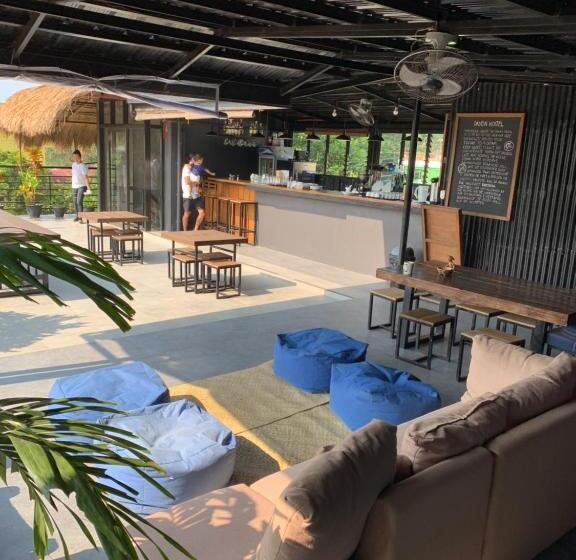 Standardrum, Dayon Hostel