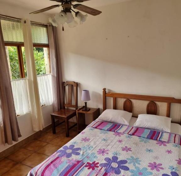 스탠다드 룸, La Rana De Arenal