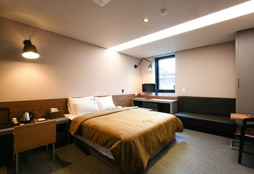 스탠다드 룸, Louis Boutique