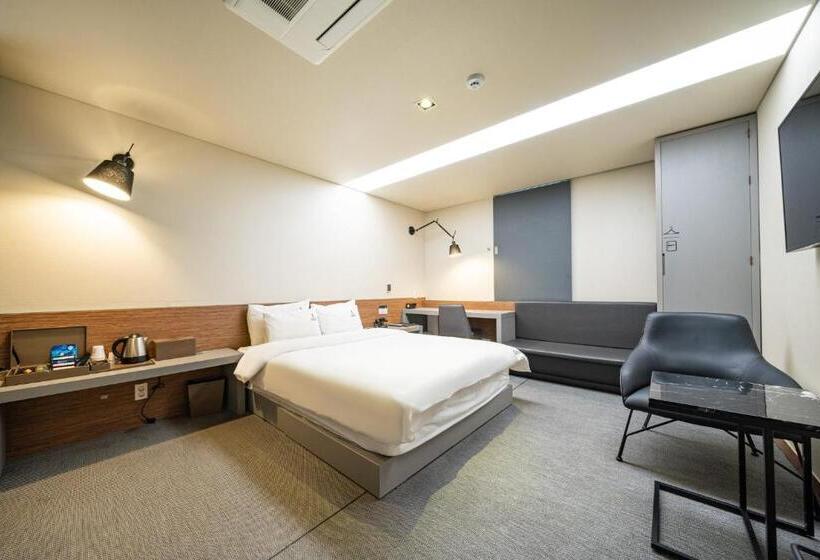 스탠다드 룸, Louis Boutique