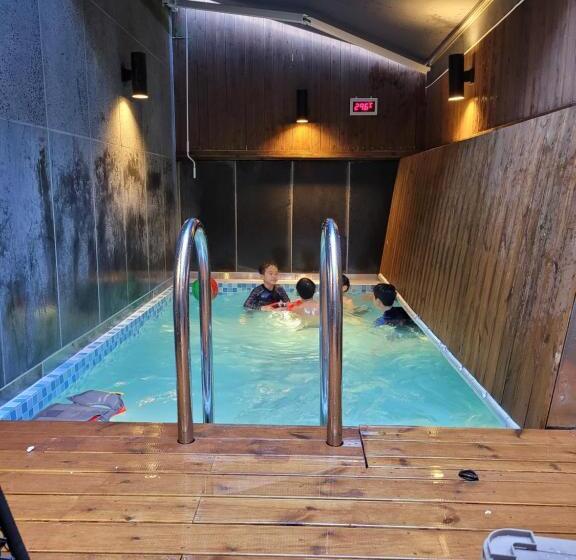 스탠다드 테라스 룸, Louis Boutique