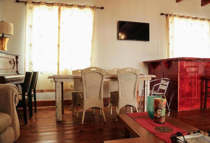 패밀리 룸, Mr Pell S House Self Catering Accommodation