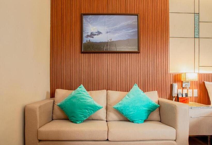 Люкс с Балконом, Solina Beach & Nature Resort