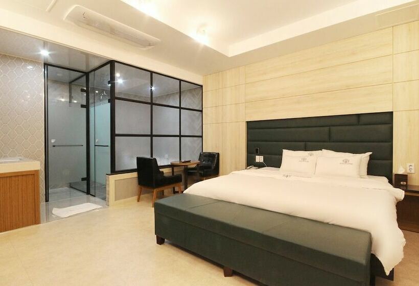 חדר סטנדרט, Appletree