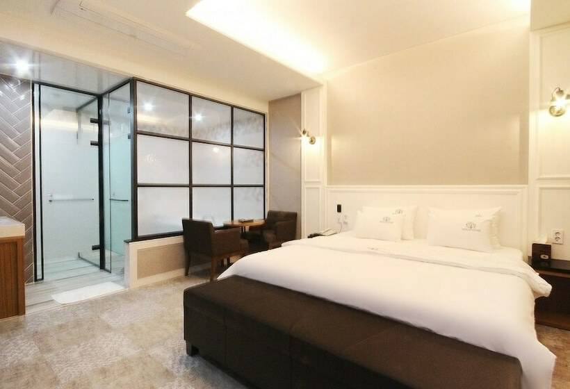 חדר סטנדרט, Appletree