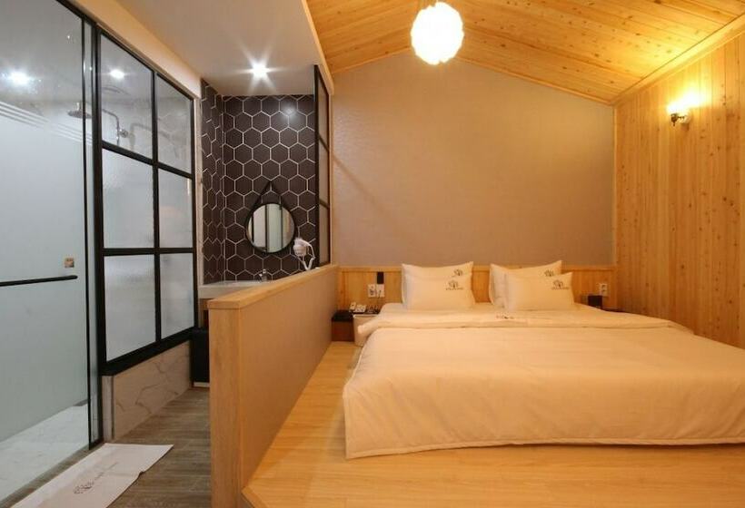 חדר דלוקס, Appletree